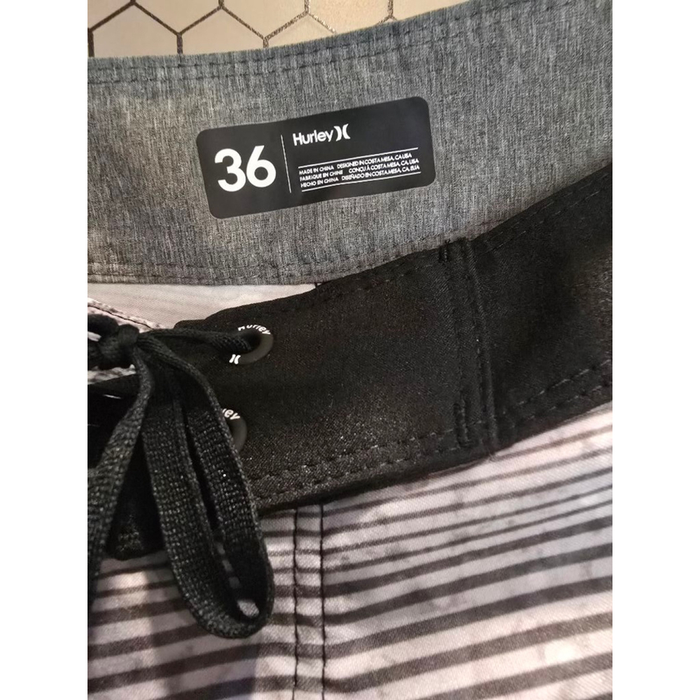 Men's Hurley Board Swim Trunks Size 36 Gray & Black
# Hurley, #swimming,#beach - Picture 4 of 6